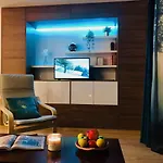 Imowemo Multifuncional Penthouse Apartment Ovar
