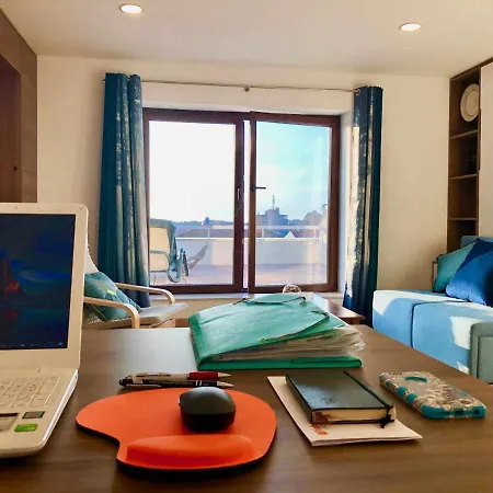 Imowemo Multifuncional Penthouse Apartman